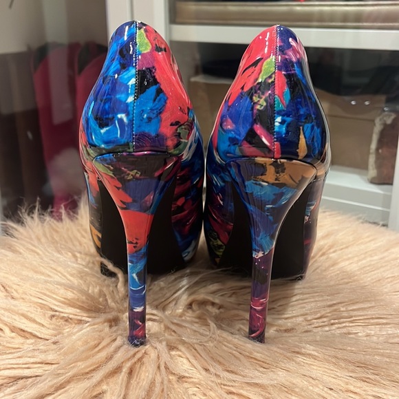Steve Madden Multi-Color Platforms - Picture 3 of 5
